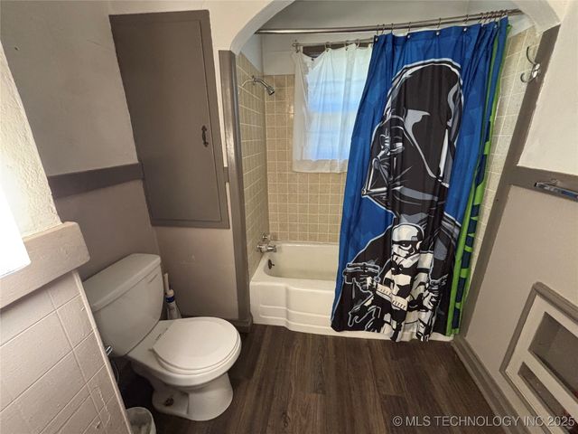 705 10th Avenue NW, Ardmore, OK 73401