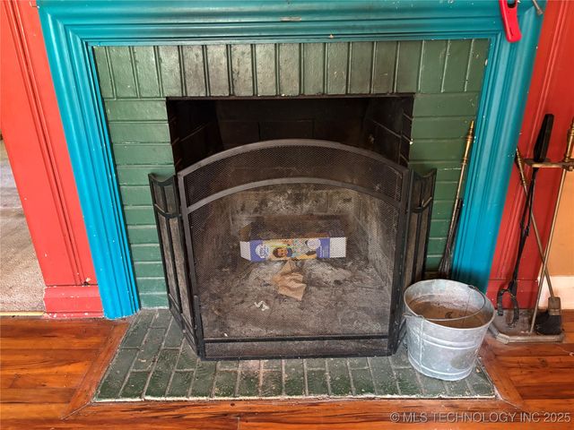 705 10th Avenue NW, Ardmore, OK 73401