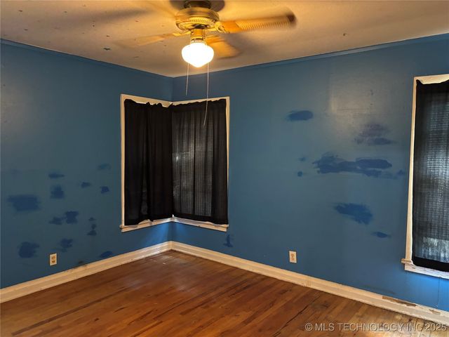 705 10th Avenue NW, Ardmore, OK 73401