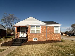 2665 E 27th Street, Granite City, IL 62040