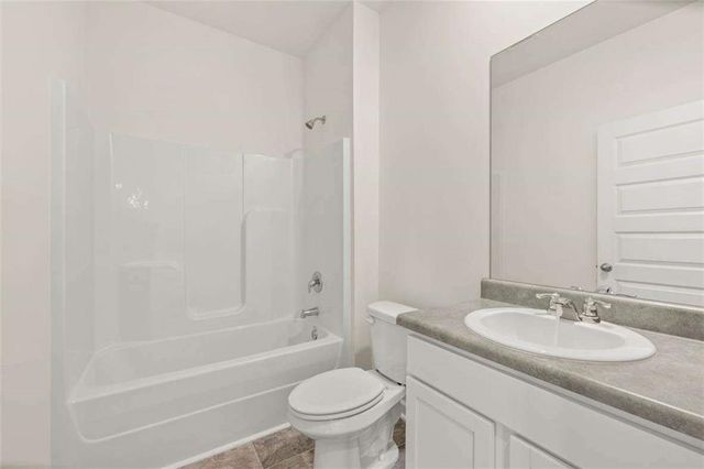 331 Friendship Oak Way, Hampton, GA 30228