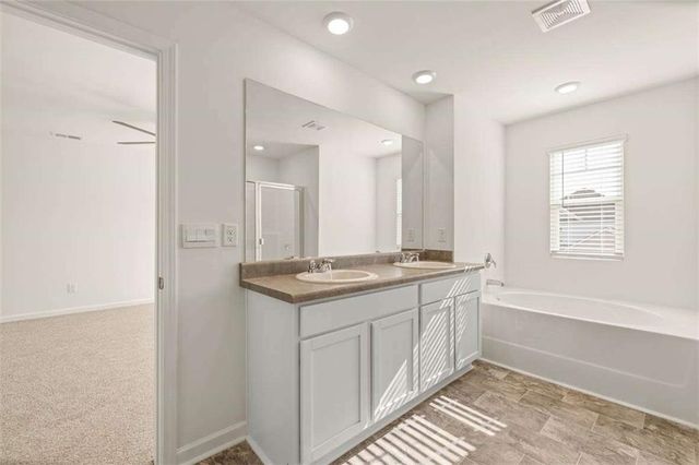 331 Friendship Oak Way, Hampton, GA 30228