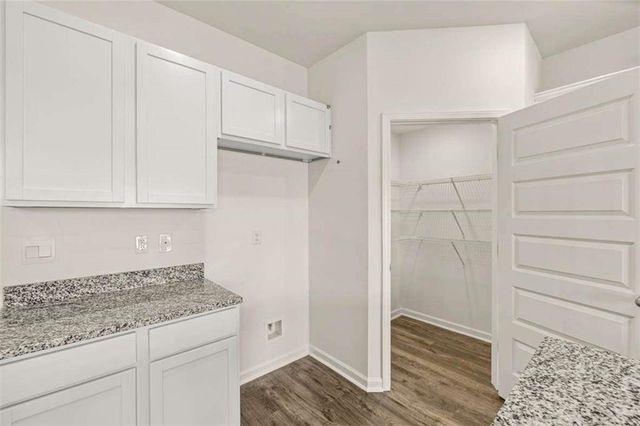 331 Friendship Oak Way, Hampton, GA 30228