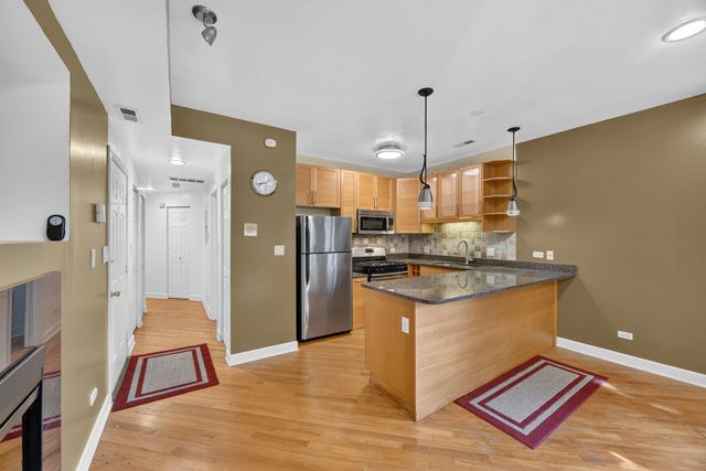 6938 S Dorchester Avenue 2, Chicago, IL 60637
