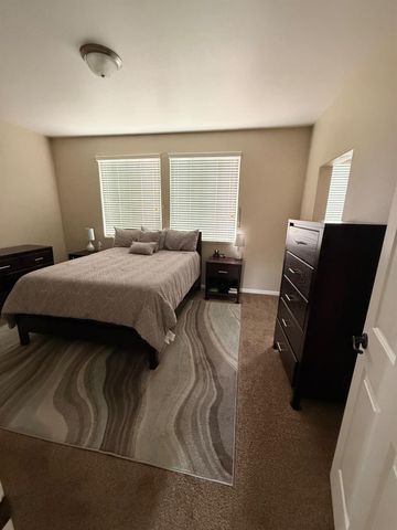 6153 W Marble Hill Drive, Fresno, CA 93722