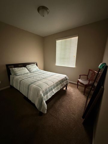 6153 W Marble Hill Drive, Fresno, CA 93722