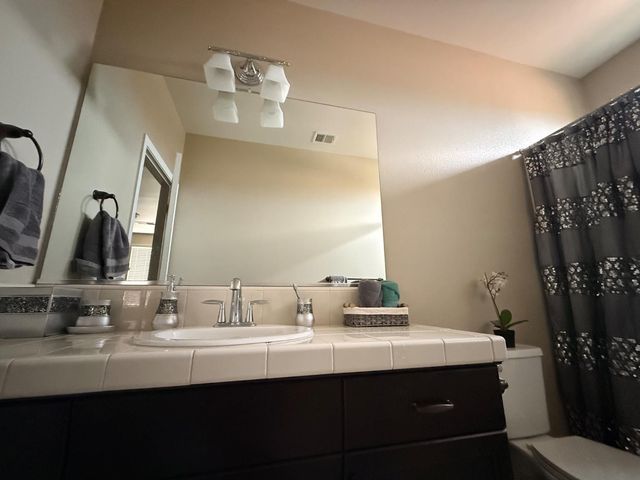 6153 W Marble Hill Drive, Fresno, CA 93722