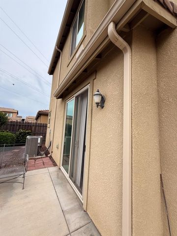 6153 W Marble Hill Drive, Fresno, CA 93722