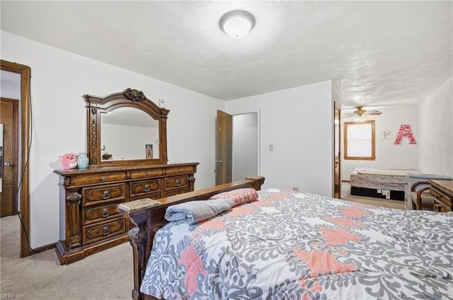 905 Laurie CT, Virginia Beach, VA 23464