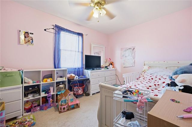 905 Laurie CT, Virginia Beach, VA 23464