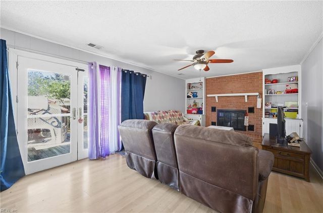 905 Laurie CT, Virginia Beach, VA 23464