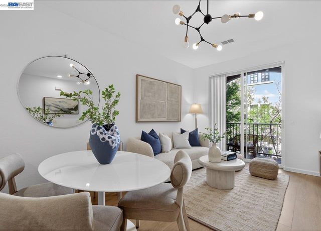 1343 Mckinley Ct, San Jose, CA 95126