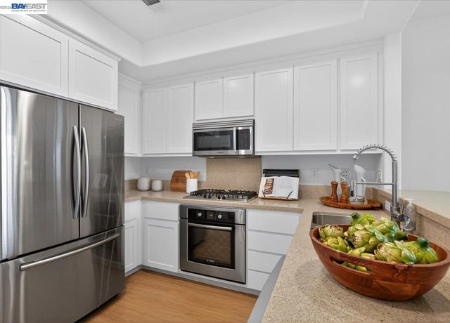 1343 Mckinley Ct, San Jose, CA 95126