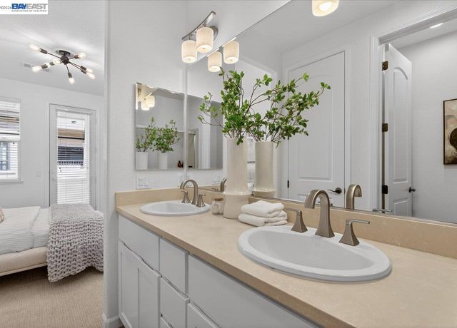 1343 Mckinley Ct, San Jose, CA 95126