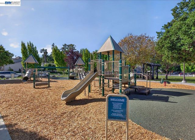 1343 Mckinley Ct, San Jose, CA 95126