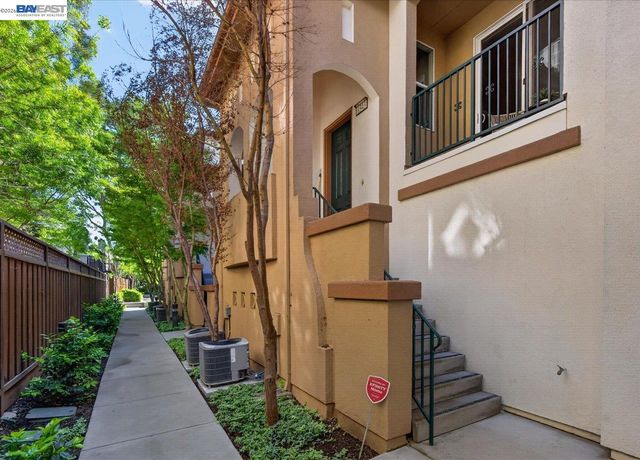 1343 Mckinley Ct, San Jose, CA 95126