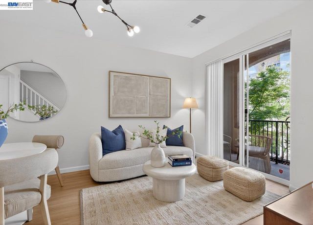 1343 Mckinley Ct, San Jose, CA 95126