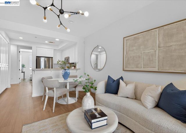 1343 Mckinley Ct, San Jose, CA 95126