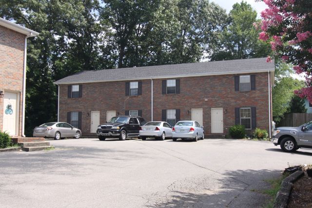 250 Winters Ct Apt G, Clarksville, TN 37043