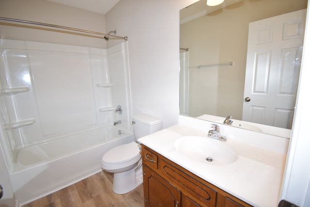 250 Winters Ct Apt G, Clarksville, TN 37043