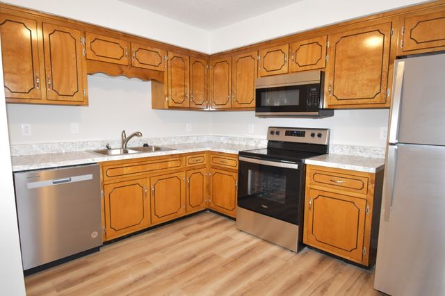 250 Winters Ct Apt G, Clarksville, TN 37043