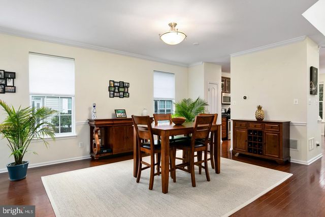 15 OVERLOOK DR, Mount Laurel, NJ 08054