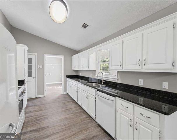 13 White Tail Drive, Jasper, GA 30143