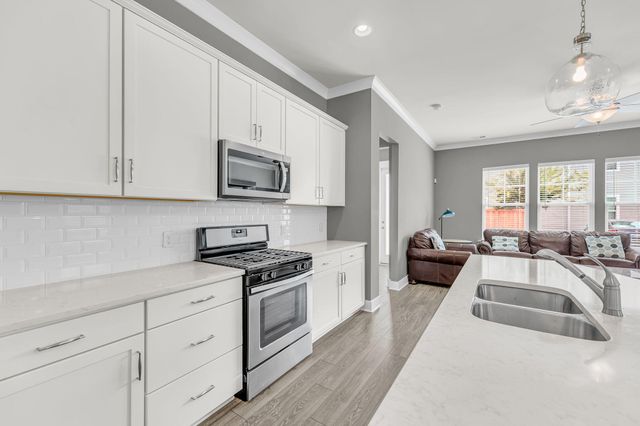 1658 Indy Drive, North Charleston, SC 29405