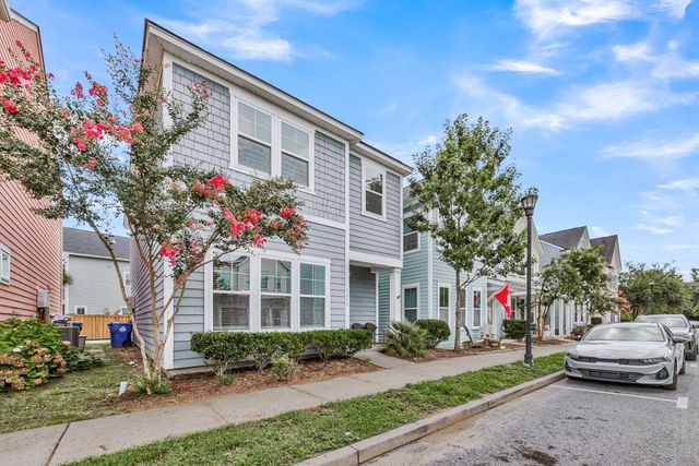 1658 Indy Drive, North Charleston, SC 29405