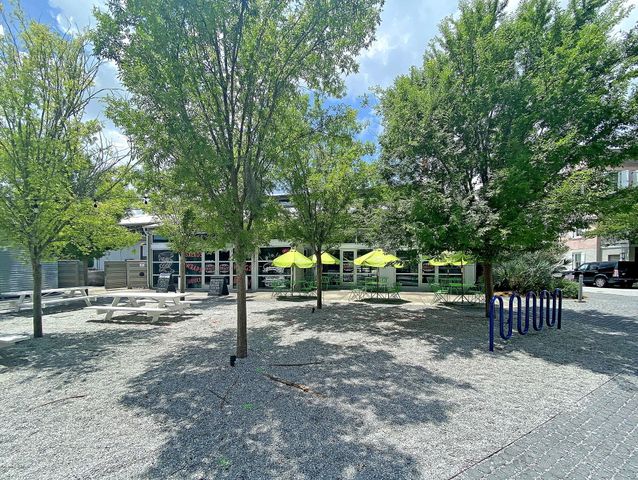 1658 Indy Drive, North Charleston, SC 29405