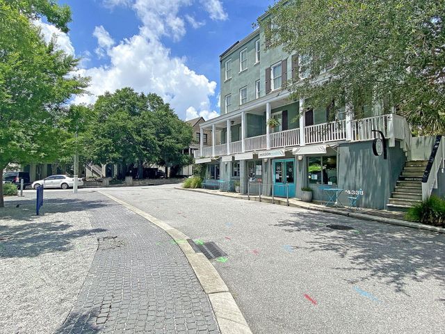 1658 Indy Drive, North Charleston, SC 29405