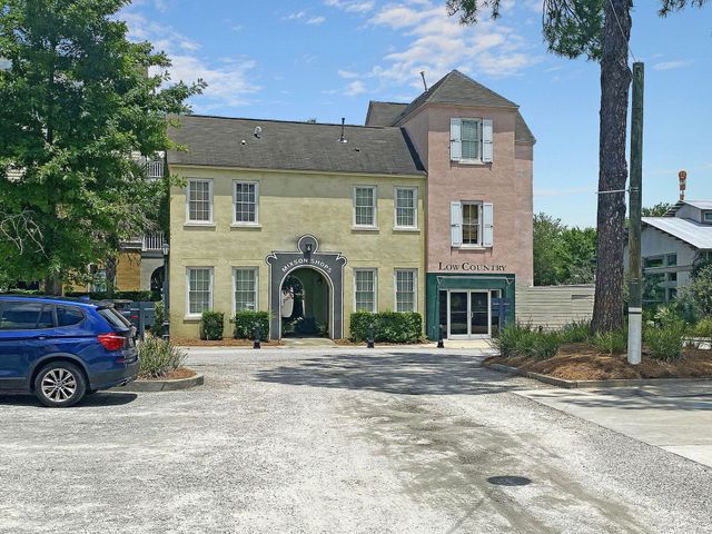 1658 Indy Drive, North Charleston, SC 29405