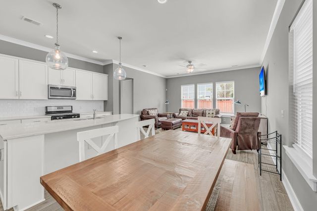 1658 Indy Drive, North Charleston, SC 29405