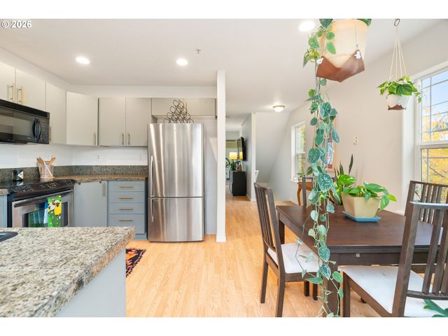 6700 N PITTSBURG Ave, Portland, OR 97203