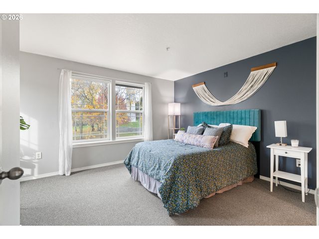 6700 N PITTSBURG Ave, Portland, OR 97203