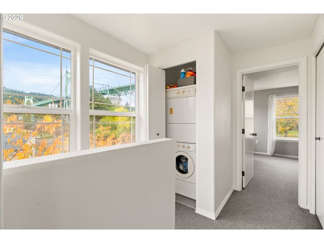 6700 N PITTSBURG Ave, Portland, OR 97203