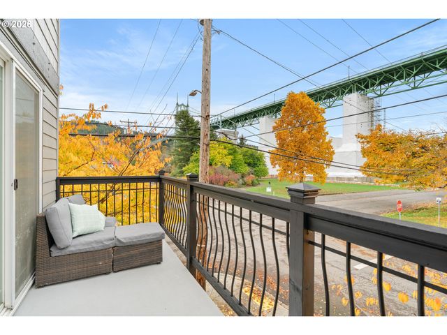 6700 N PITTSBURG Ave, Portland, OR 97203