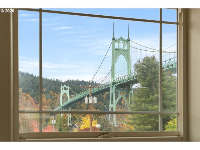 6700 N PITTSBURG Ave, Portland, OR 97203