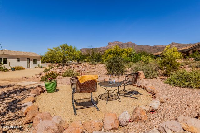 1414 S MORNING DOVE Court, Gold Canyon, AZ 85119