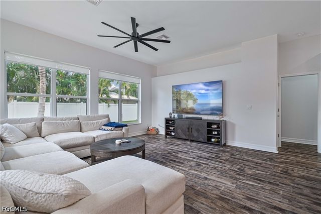 3728 Luverne ST, Fort Myers, FL 33901