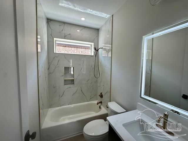 1001 W Wright St, Pensacola, FL 32502