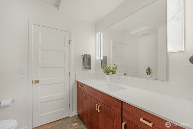 2512 Vista View Drive, Tacoma, WA 98406