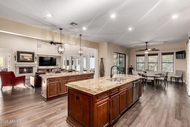 8337 W EL CORTEZ Place, Peoria, AZ 85383