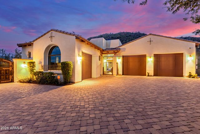 8337 W EL CORTEZ Place, Peoria, AZ 85383