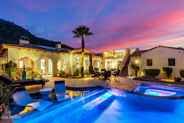 8337 W EL CORTEZ Place, Peoria, AZ 85383