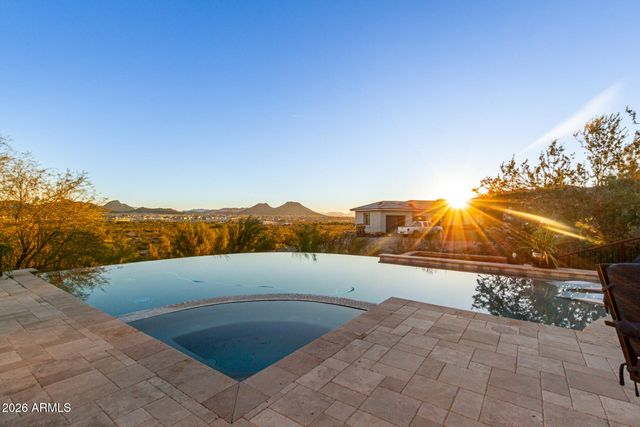 8337 W EL CORTEZ Place, Peoria, AZ 85383