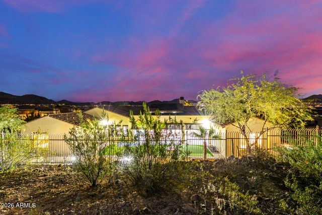 8337 W EL CORTEZ Place, Peoria, AZ 85383