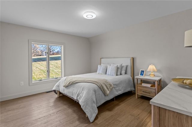 8 J H Dwyer Drive, Middletown, RI 02842