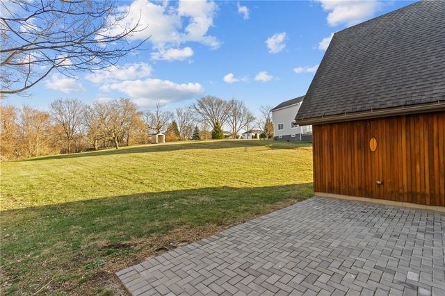 8 J H Dwyer Drive, Middletown, RI 02842