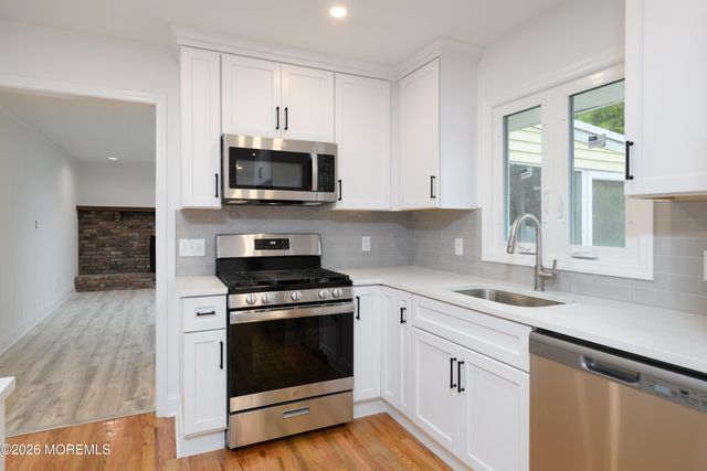 1 Gary Drive, Middletown, NJ 07748